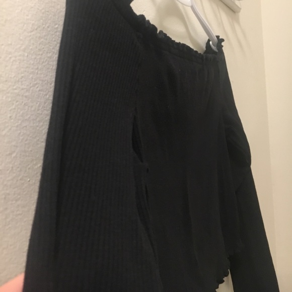 Off the shoulder, black waffle cropped shirt. - Picture 1 of 2